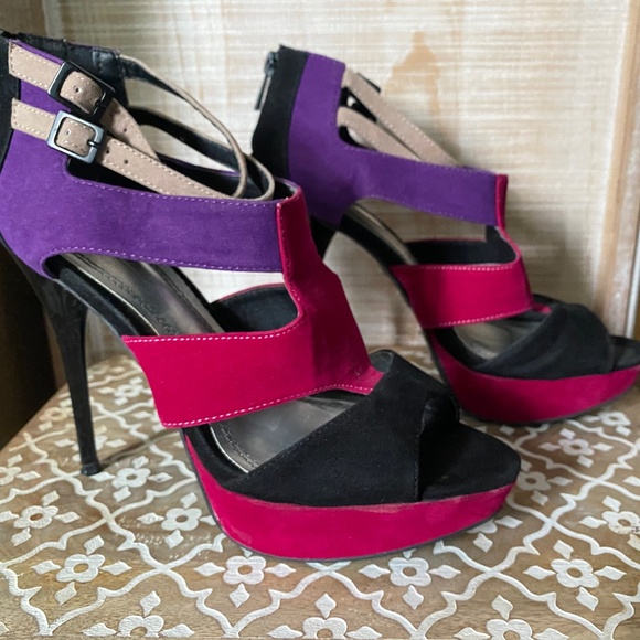 Strappy Faux Suede Heels in Purple, Taupe, Fushcia and Black, Size 8 - Picture 2 of 13